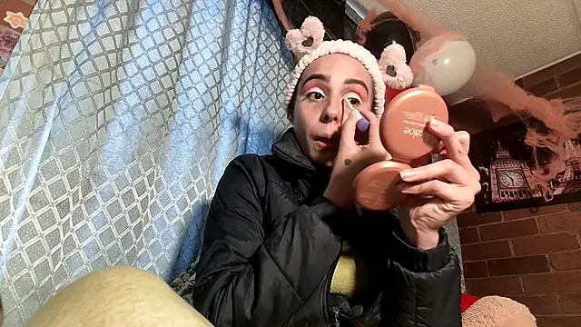 Snapshot of ValeriaLacrozee chatting on October 2025 06:41:02 PM ValeriaLacrozee online show from October 2025 06:41:02 PM