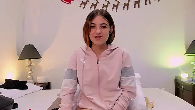 sofiarouge online show from December 2024 07:29:02 PM