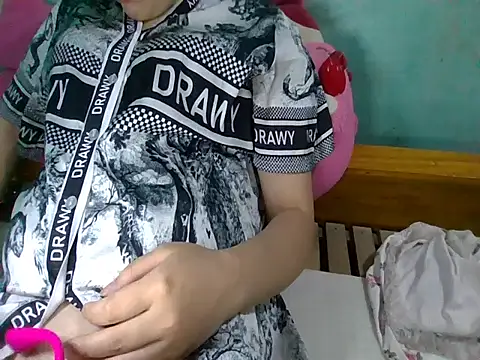 Snapshot of Mine-999 chatting on October 2025 01:01:01 PM Mine-999 online show from October 2025 01:01:01 PM