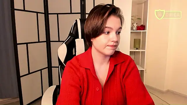 LynBrow online show from January 2025 12:50:02 PM