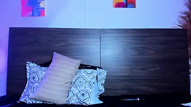 Martina Miiller online show from January 2025 04:02:02 PM