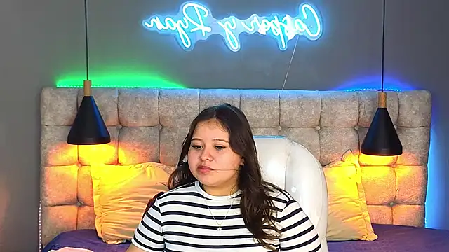 Laia and Aloby online show from December 2024 03:36:02 PM