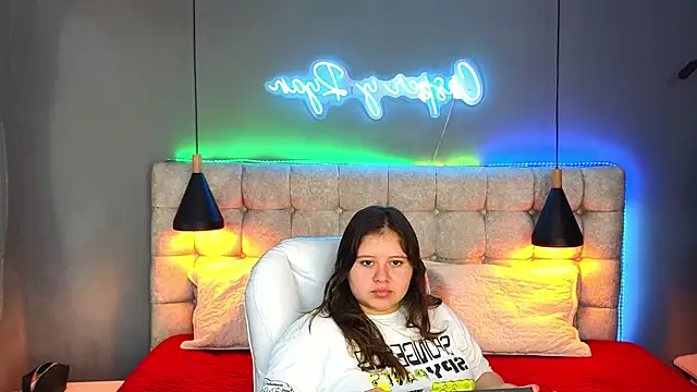 Laia and Aloby online show from December 2024 04:06:01 PM