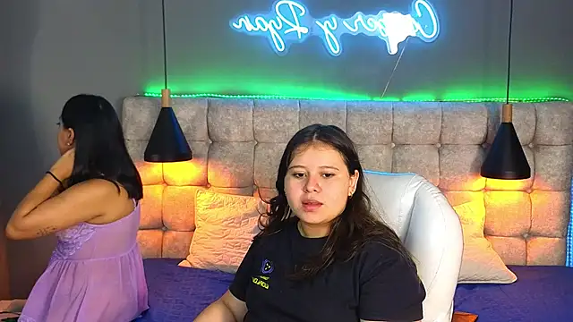 Laia and Aloby online show from December 2024 02:44:01 PM