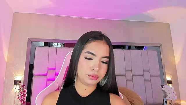  SofiaCortez  online show from February 2025 12:06:01 PM