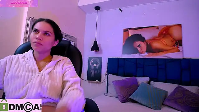 natasha  jackson online show from January 2025 01:06:02 PM