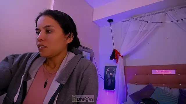 natasha  jackson online show from January 2025 01:08:01 PM