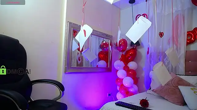 natasha  jackson online show from February 2025 01:27:01 PM