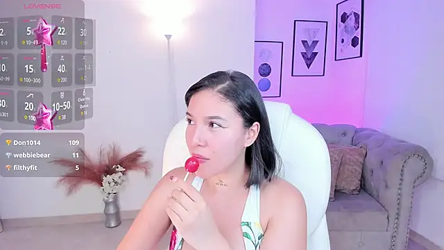 Snapshot of kendaall_jenner_ chatting on December 2024 06:42:02 AM kendaall jenner online show from December 2024 06:42:02 AM