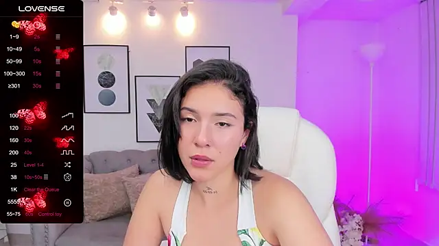 Snapshot of kendaall_jenner_ chatting on December 2024 04:01:02 AM kendaall jenner online show from December 2024 04:01:02 AM