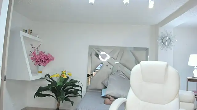 Snapshot of kendaall_jenner_ chatting on February 2025 10:37:02 AM kendaall jenner online show from February 2025 10:37:02 AM