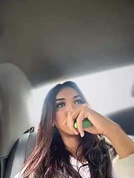 Snapshot of Nikol_Rang__ chatting on October 2025 06:42:01 PM Nikol Rang online show from October 2025 06:42:01 PM