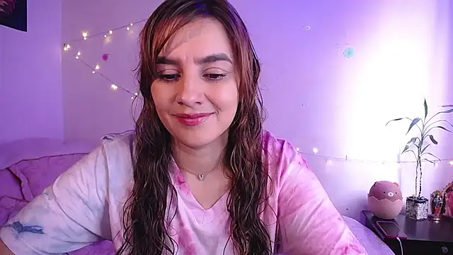 Snapshot of Lu_perez chatting on November 2025 05:14:01 PM Lu perez online show from November 2025 05:14:01 PM