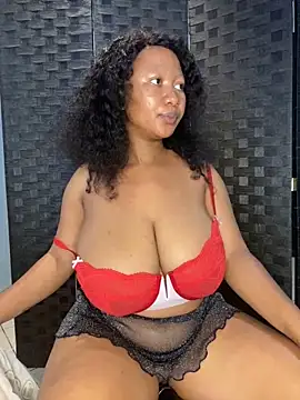 Snapshot of MayaPassion chatting on January 2025 08:27:02 AM MayaPassion online show from January 2025 08:27:02 AM