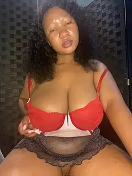 Snapshot of MayaPassion chatting on January 2025 07:32:01 PM MayaPassion online show from January 2025 07:32:01 PM