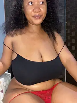 Snapshot of MayaPassion chatting on January 2025 06:01:02 AM MayaPassion online show from January 2025 06:01:02 AM