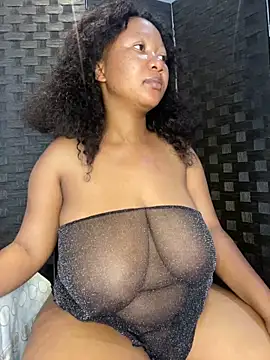 Snapshot of MayaPassion chatting on January 2025 02:25:02 PM MayaPassion online show from January 2025 02:25:02 PM