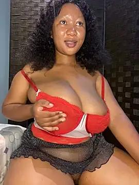 Snapshot of MayaPassion chatting on January 2025 07:15:01 PM MayaPassion online show from January 2025 07:15:01 PM