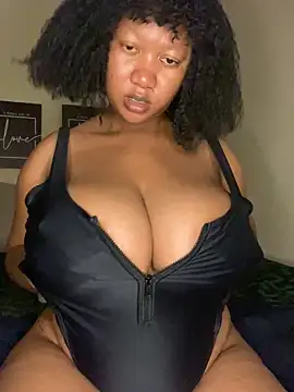 Snapshot of MayaPassion chatting on February 2025 08:52:02 PM MayaPassion online show from February 2025 08:52:02 PM