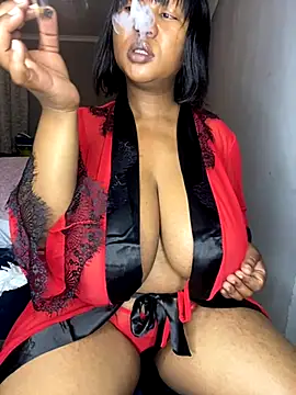 Snapshot of MayaPassion chatting on September 2025 05:24:02 PM MayaPassion online show from September 2025 05:24:02 PM