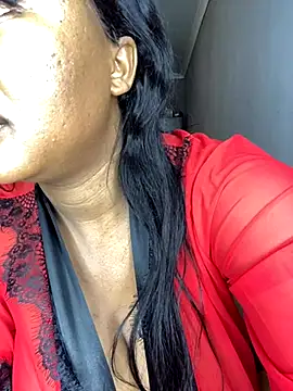 Snapshot of MayaPassion chatting on September 2025 09:04:01 PM MayaPassion online show from September 2025 09:04:01 PM