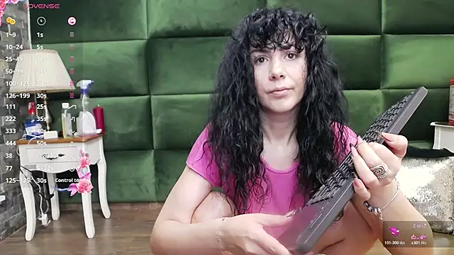 Snapshot of SelenSummer chatting on October 2025 08:02:02 PM SelenSummer online show from October 2025 08:02:02 PM