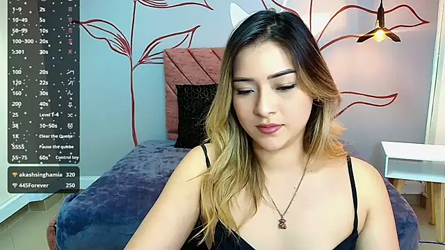 DahliaMoore online show from December 2024 10:23:01 PM