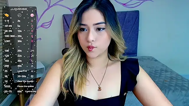 DahliaMoore online show from December 2024 05:10:02 PM