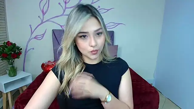 DahliaMoore online show from February 2025 07:41:01 PM