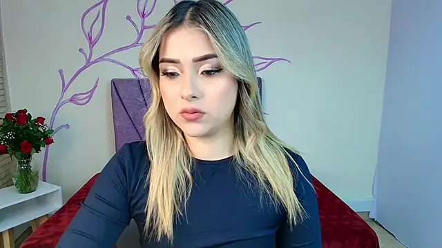 DahliaMoore online show from February 2025 07:41:02 PM