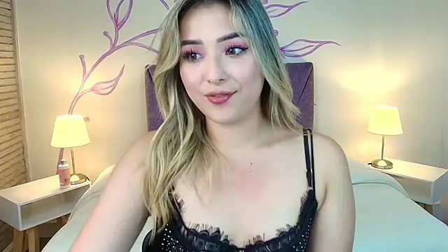 DahliaMoore online show from March 2025 06:17:02 AM