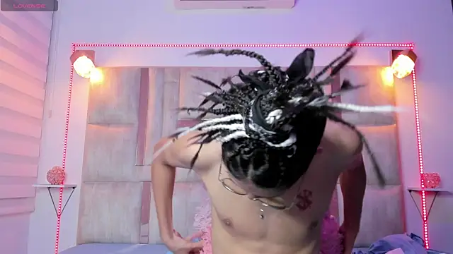 manu vera online show from March 2025 07:38:01 PM