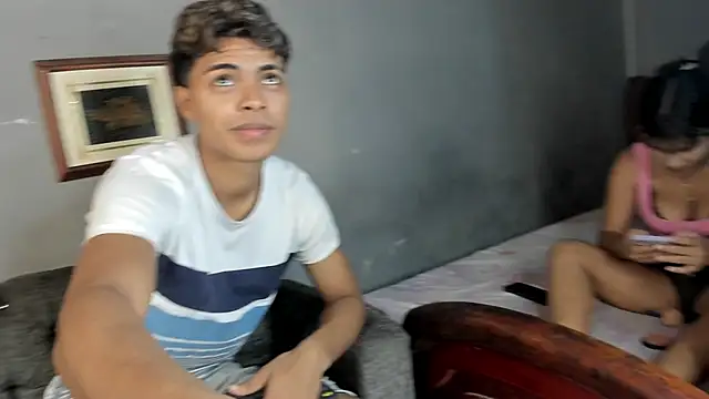 dafnezahiraa  online show from December 2024 11:42:01 PM