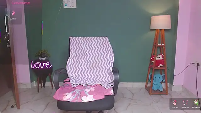 Snapshot of Naughty_Ayesha1 chatting on October 2025 09:34:02 PM Naughty Ayesha1 online show from October 2025 09:34:02 PM