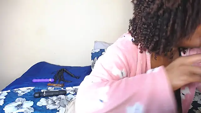 Snapshot of 2Sweetysmile chatting on September 2025 09:25:02 AM 2Sweetysmile online show from September 2025 09:25:02 AM