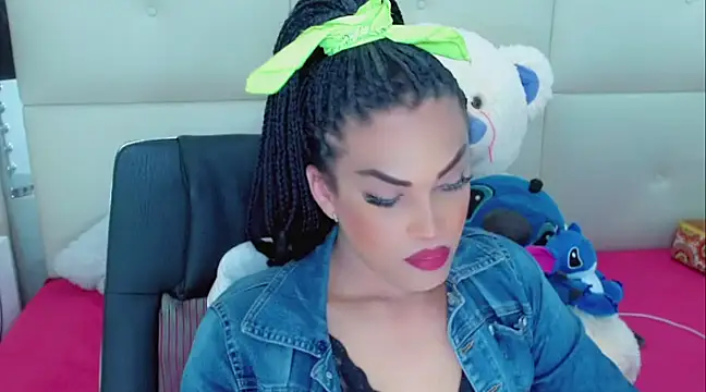 NathaliaCross online show from February 2025 07:41:01 PM