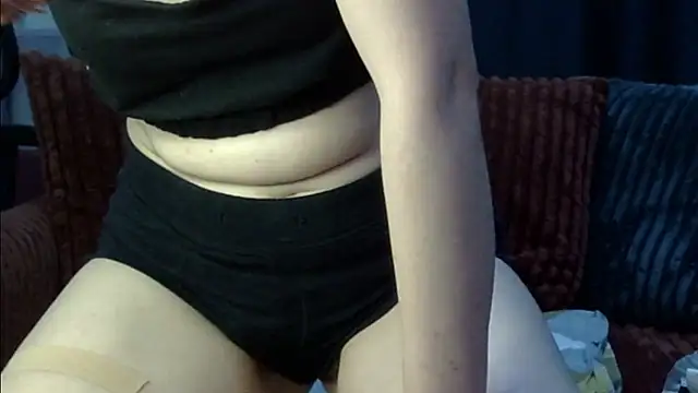 Snapshot of DiamondAssCeyda chatting on December 2024 09:11:02 PM DiamondAssCeyda online show from December 2024 09:11:02 PM