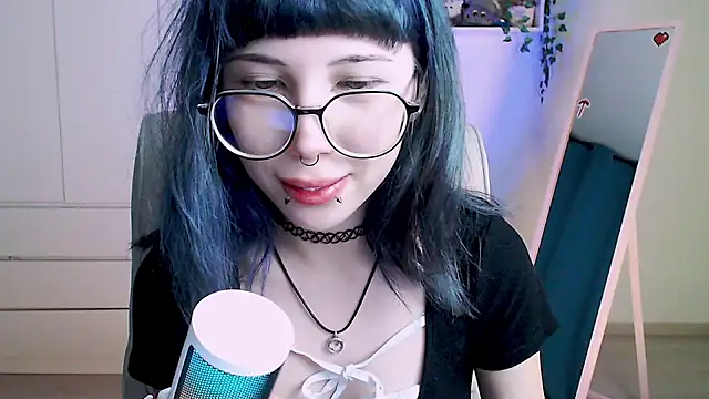 MoriHorri online show from December 2024 12:40:02 AM