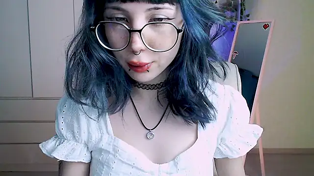 MoriHorri online show from December 2024 01:39:02 AM