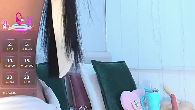 Snapshot of Isaa_Queen chatting on October 2025 07:44:02 PM Isaa Queen online show from October 2025 07:44:02 PM