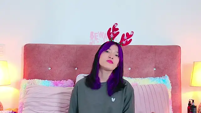 AlliciaKim online show from December 2024 07:12:01 PM