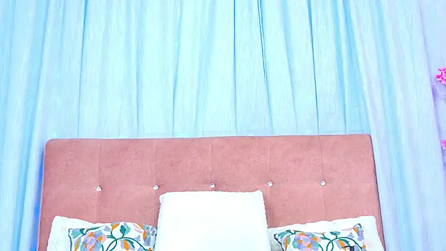 AlliciaKim online show from November 2025 07:13:01 PM