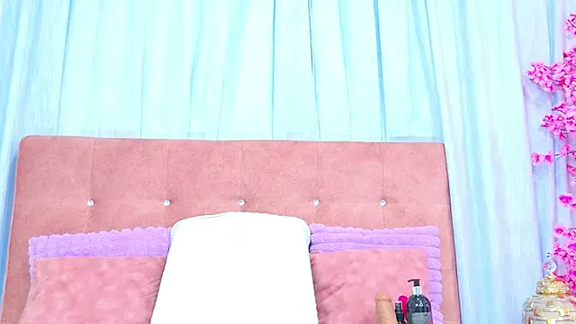 AlliciaKim online show from November 2025 07:15:01 PM