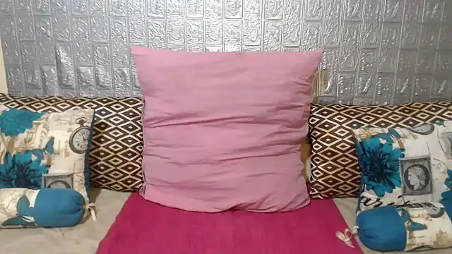 DiamondLuv29 online show from December 2024 05:04:02 AM