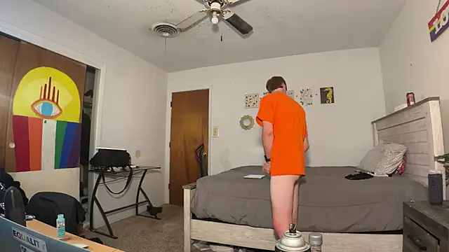 Snapshot of twentywithafelonyy chatting on October 2025 03:57:02 PM twentywithafelonyy online show from October 2025 03:57:02 PM