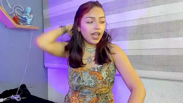 Liittleluaa  online show from January 2025 12:10:01 PM