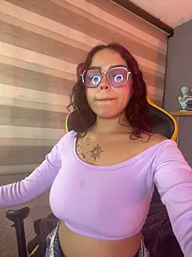 Liittleluaa  online show from January 2025 12:29:02 PM