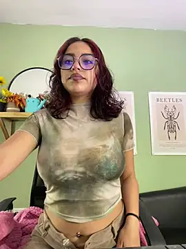 Liittleluaa  online show from March 2025 11:37:02 AM