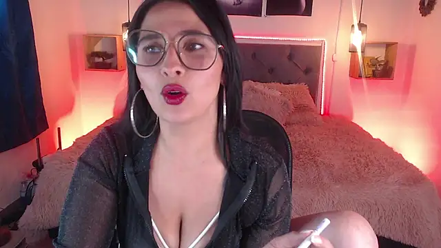 emily leinner online show from October 2025 03:10:01 PM