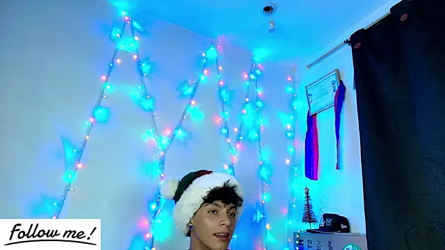 twink sebas  online show from December 2024 01:04:02 AM